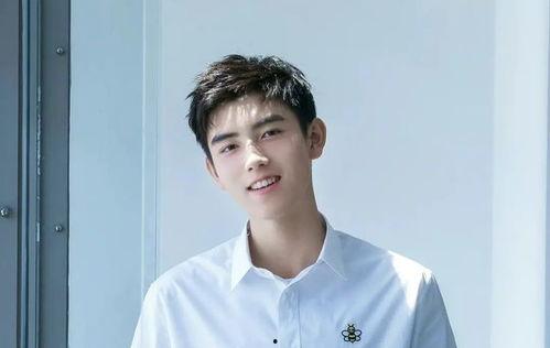 陈飞宇与网红吃瓜,揭秘娱乐圈幕后真相  第1张 陈飞宇与网红吃瓜,揭秘娱乐圈幕后真相  第1张