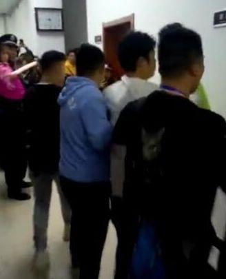 兰州爆料人被抓视频最新,真相与争议交织  第2张 兰州爆料人被抓视频最新,真相与争议交织  第2张